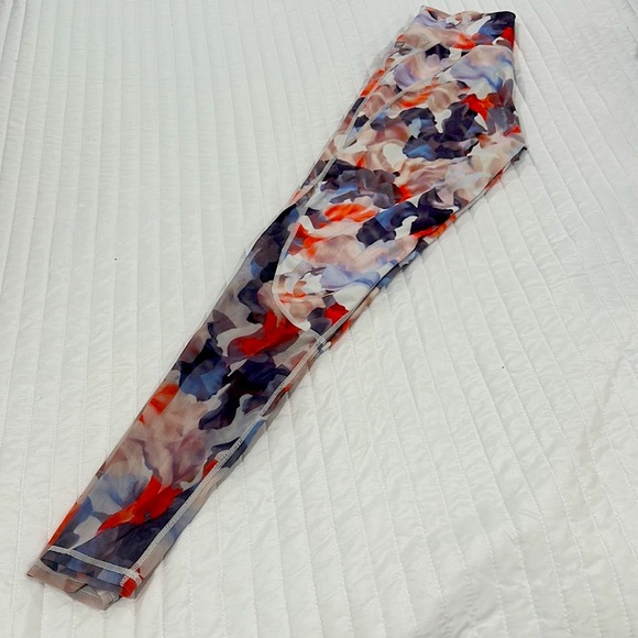 Anywhere Motion365+ High-Waisted Legging - Picture 2 of 3